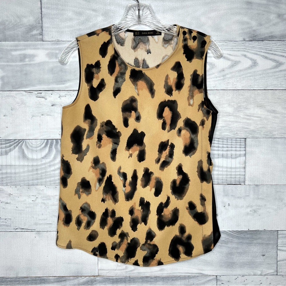 🍭 Zara Leopard Top